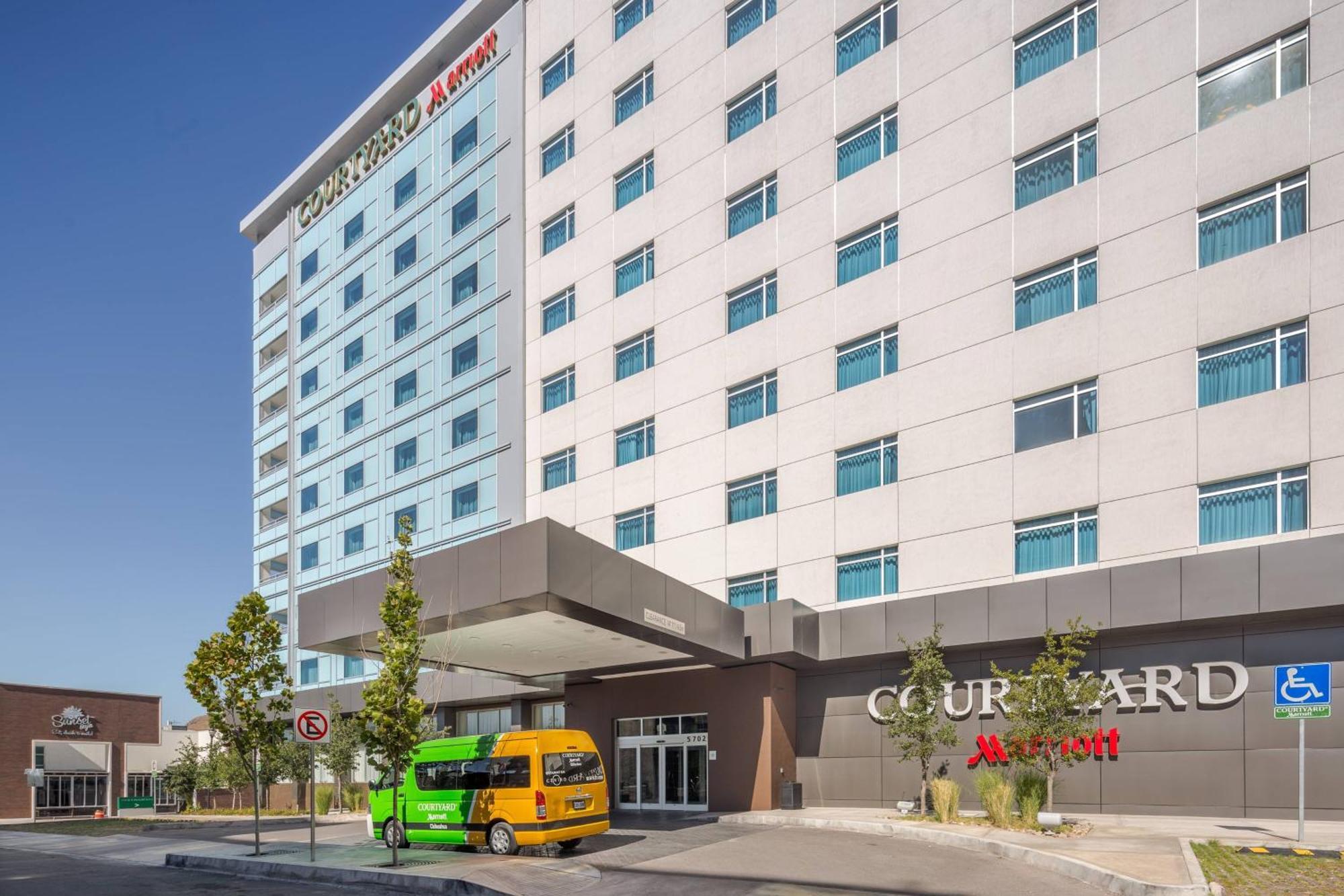 Hotel Courtyard By Marriott Chihuahua Exterior foto