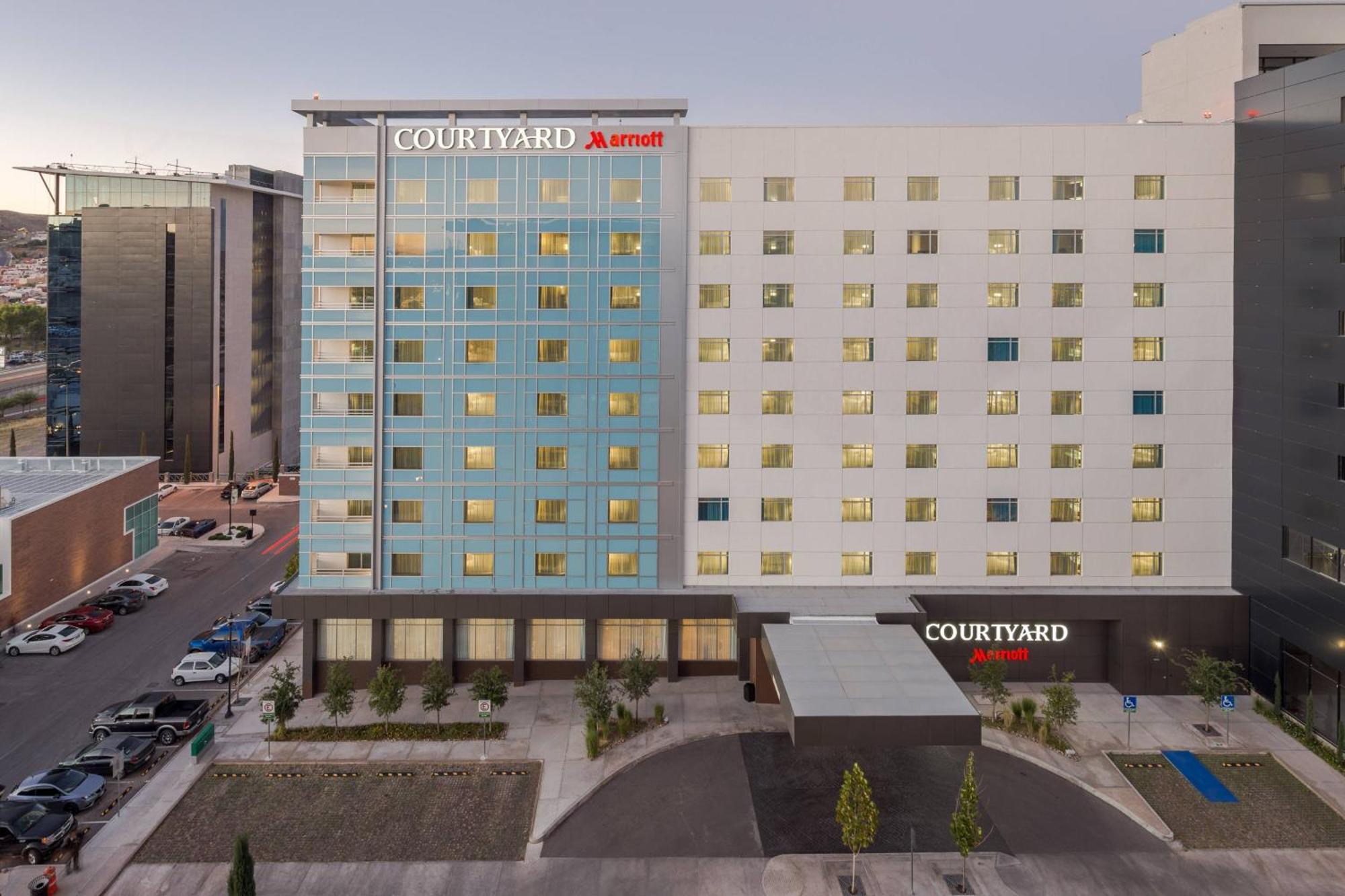 Hotel Courtyard By Marriott Chihuahua Exterior foto