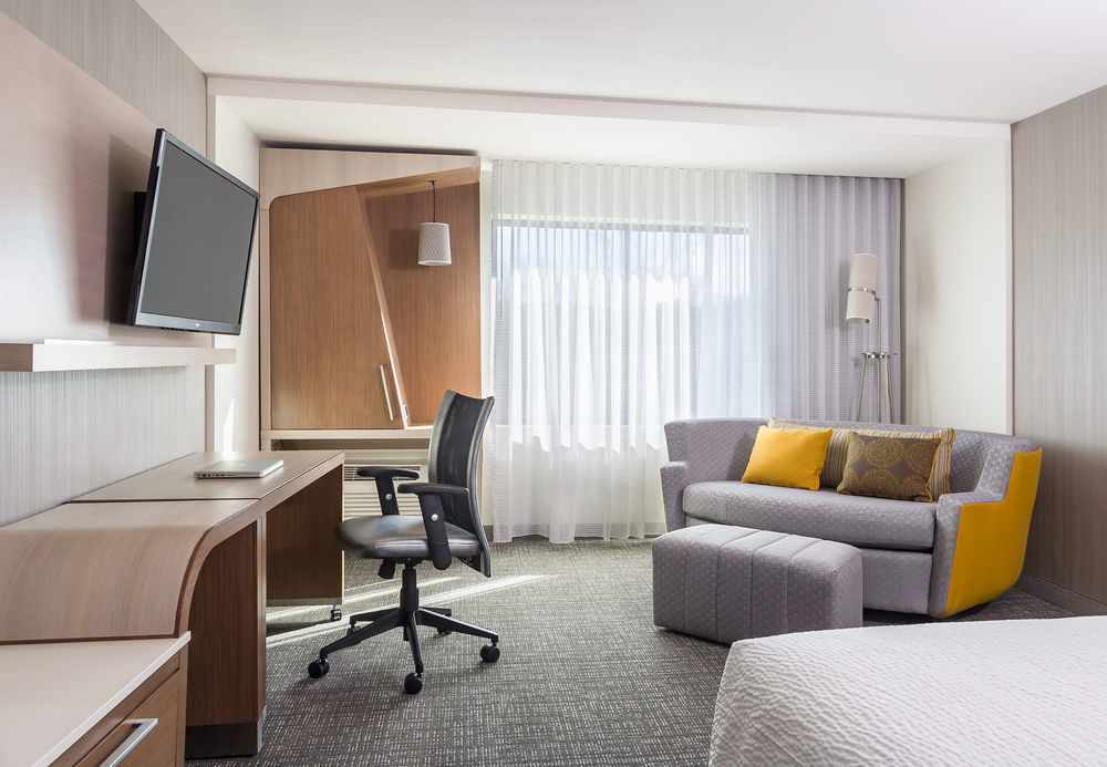 Hotel Courtyard By Marriott Chihuahua Exterior foto